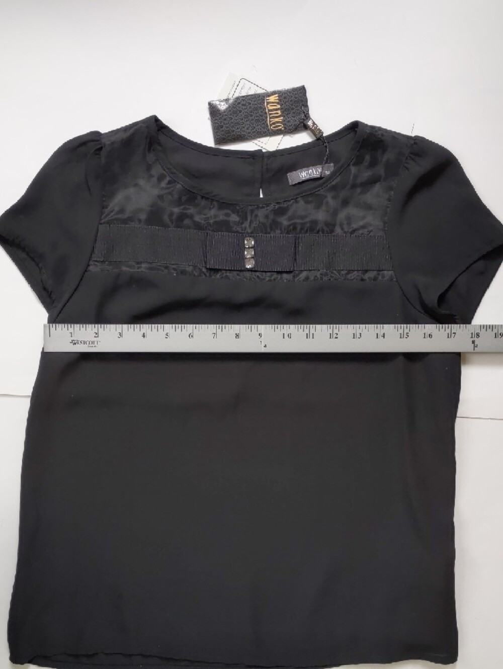 Black Short Sleeve Bow-Accent Blouse - Picture 4 of 9